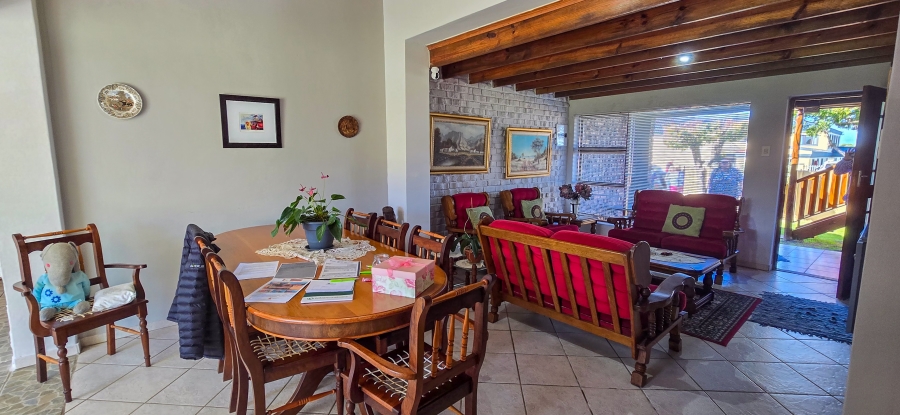 3 Bedroom Property for Sale in Wavecrest Eastern Cape
